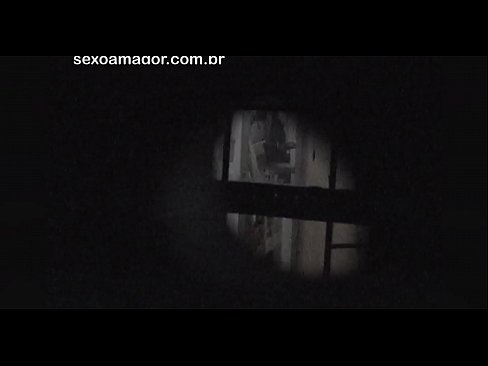 ❤️ Ndị njem agbataobi zoro n'azụ brik nwere oghere na-ese vidiyo na nzuzo na Blondie ❤️  Mmekọahụ mara mma na%ig.sexvideogif.ru
